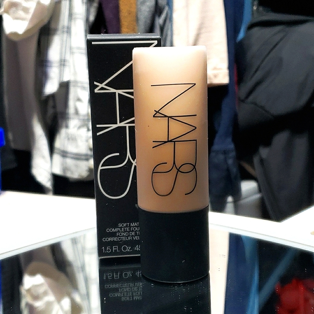 Nars Soft Matte Complete Foundation
